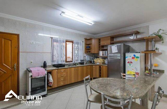 Sobrado para alugar com 3 quartos, 315m² - Foto 10