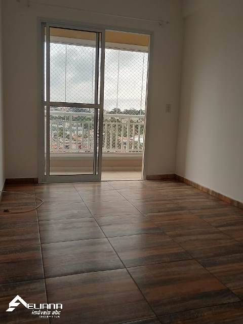 Apartamento para alugar com 2 quartos, 68m² - Foto 4