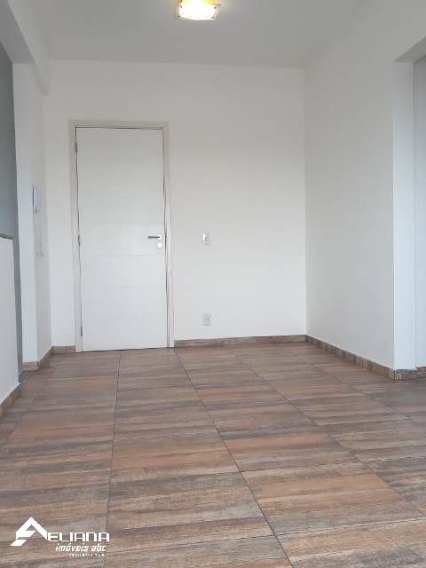 Apartamento para alugar com 2 quartos, 68m² - Foto 6