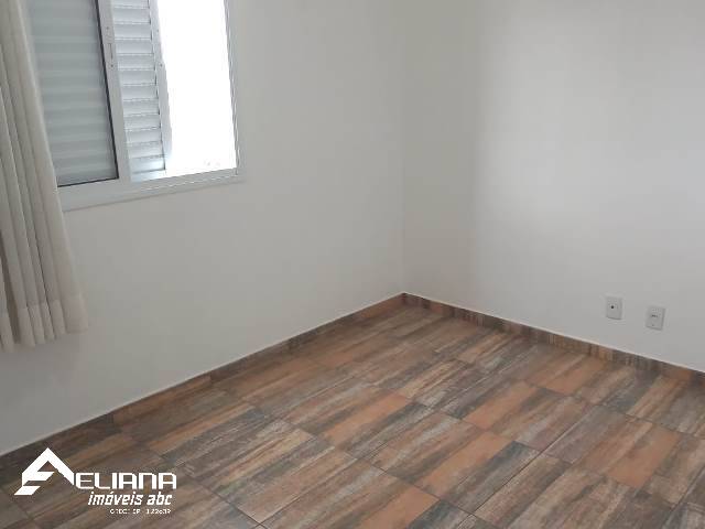 Apartamento para alugar com 2 quartos, 68m² - Foto 13