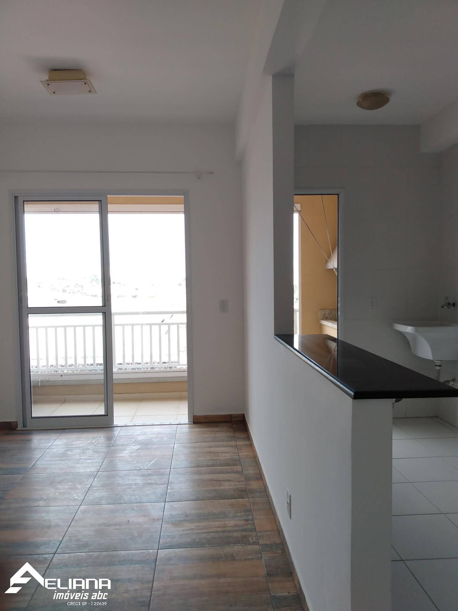 Apartamento para alugar com 2 quartos, 68m² - Foto 9