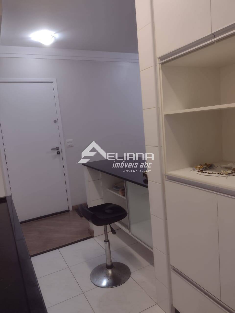 Apartamento para alugar com 2 quartos, 71m² - Foto 11