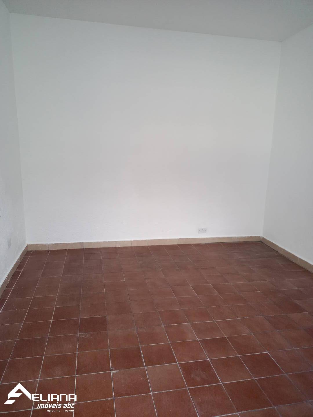 Casa para alugar com 1 quarto, 80m² - Foto 8