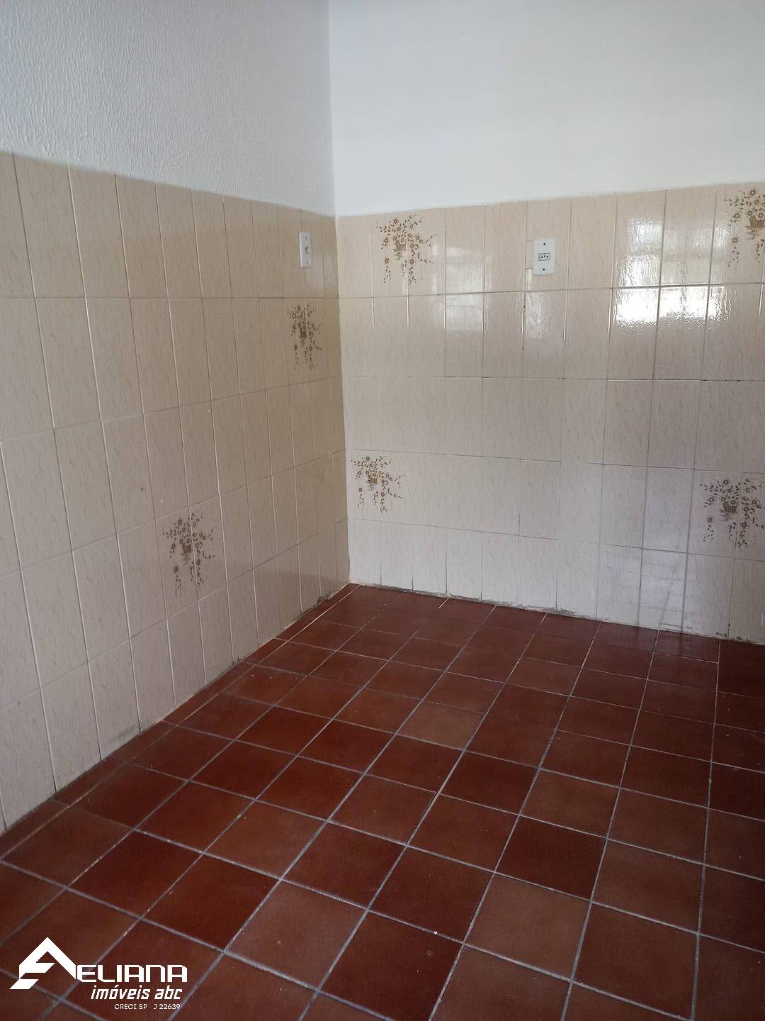 Casa para alugar com 1 quarto, 80m² - Foto 12