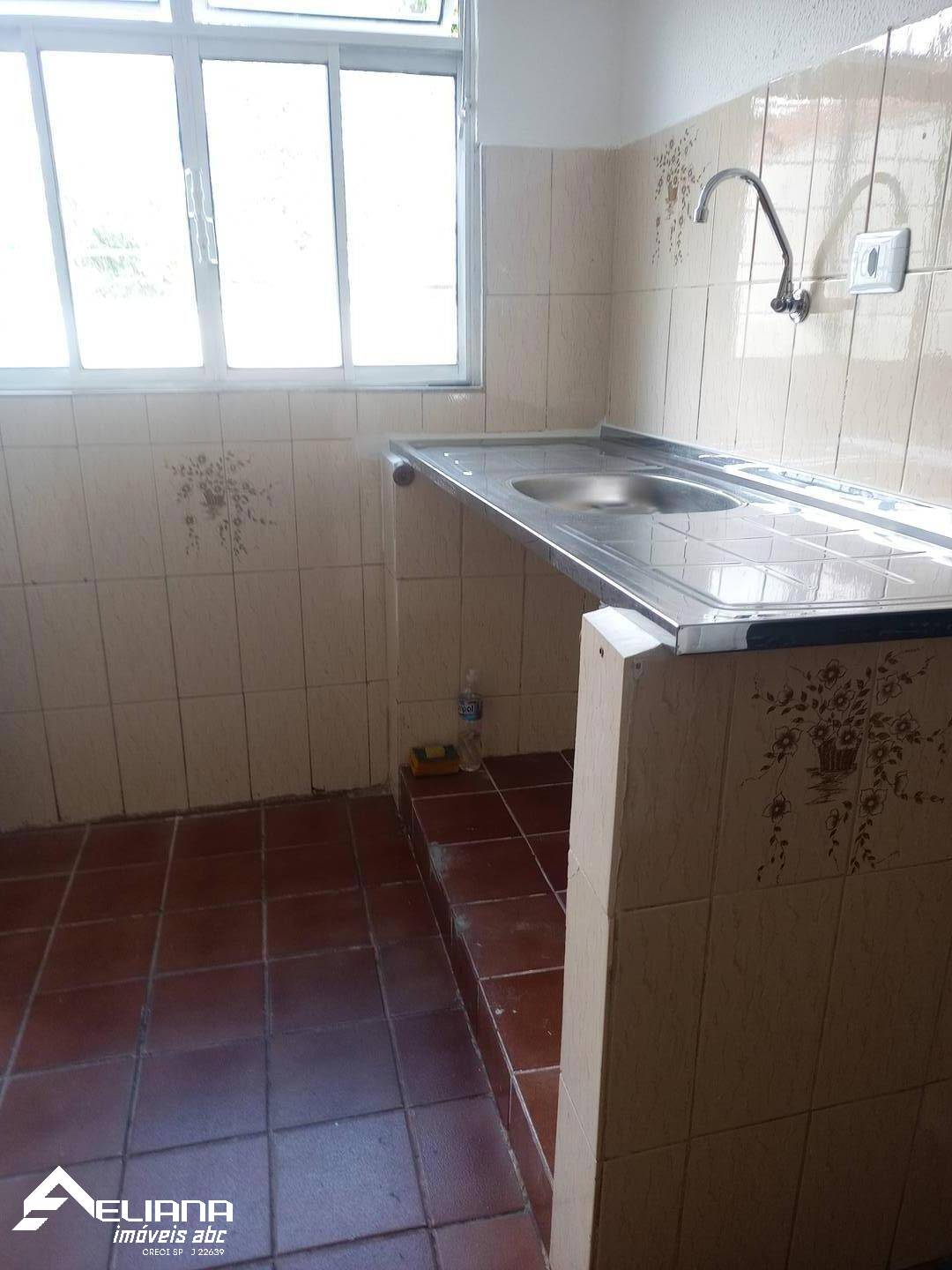 Casa para alugar com 1 quarto, 80m² - Foto 13