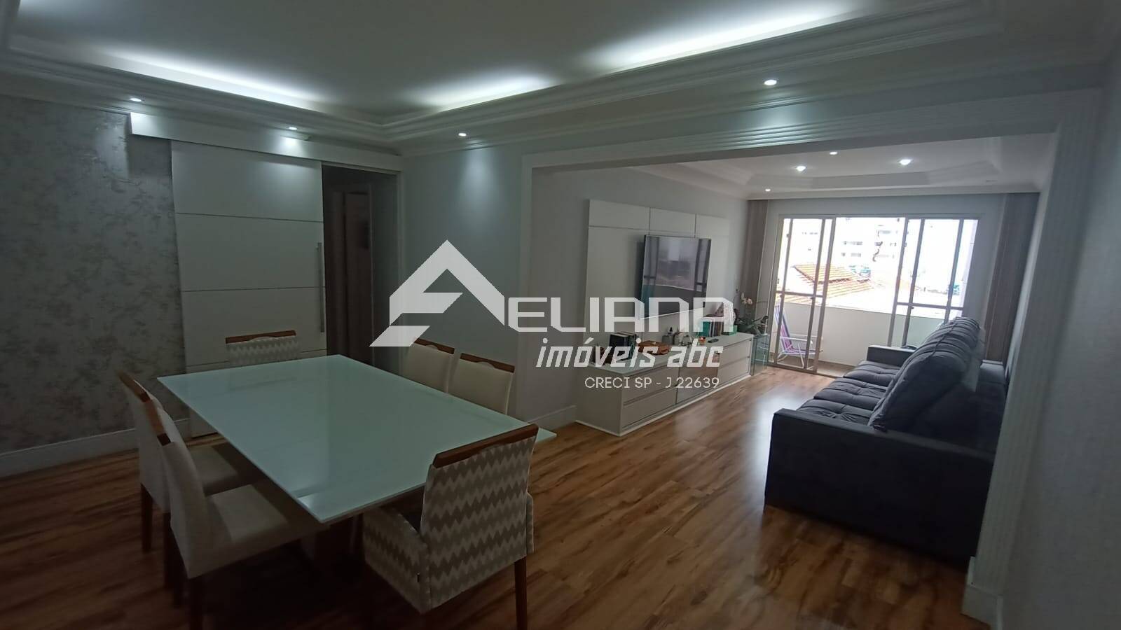 Apartamento, 3 quartos, 140 m² - Foto 1