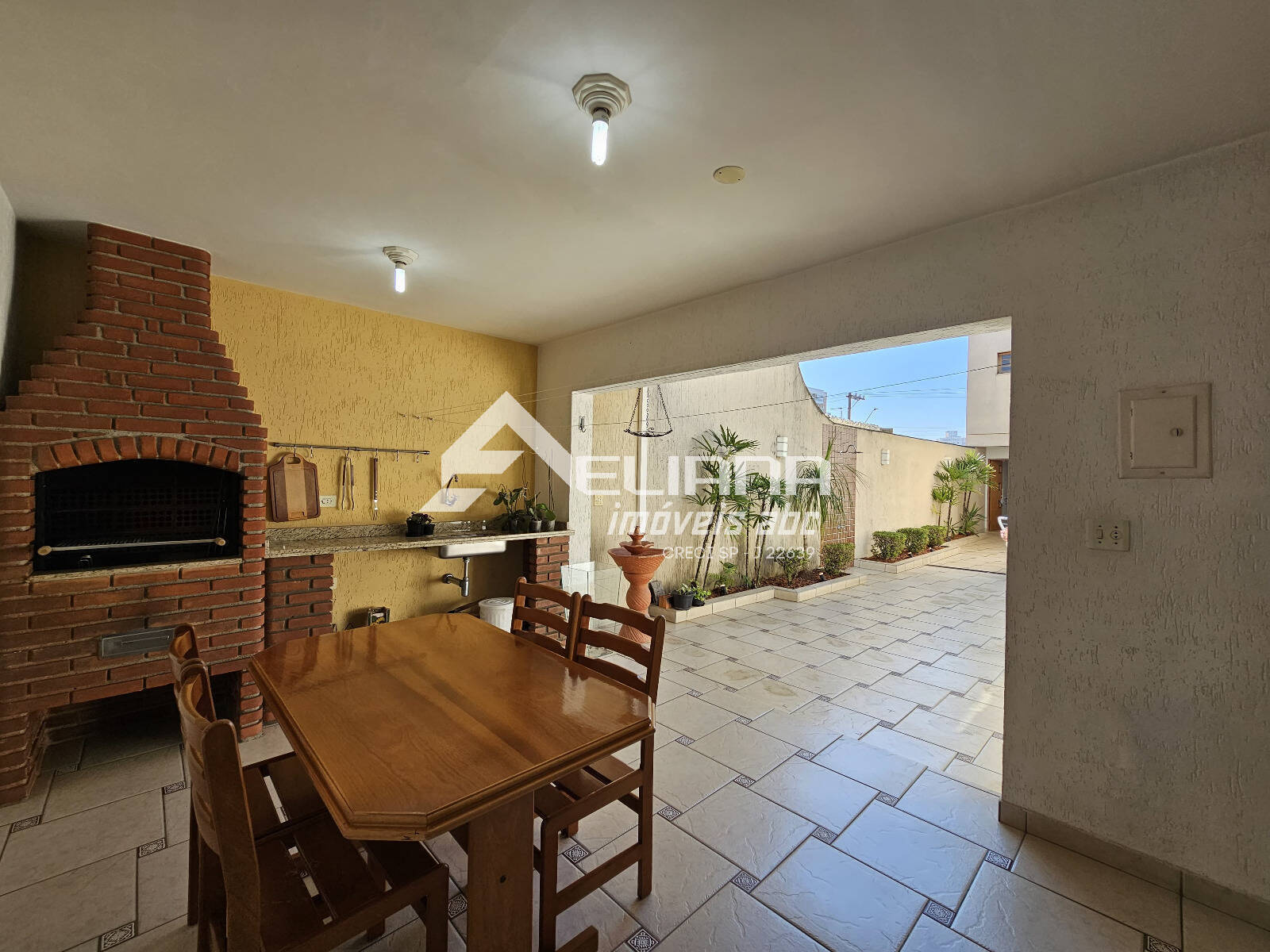 Sobrado, 3 quartos, 300 m² - Foto 2