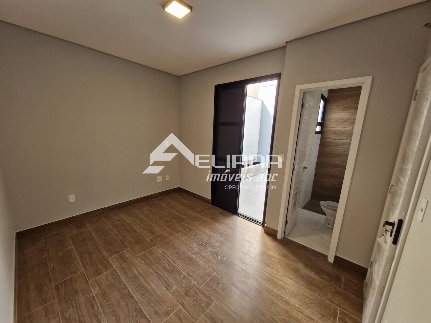 Casa à venda com 3 quartos, 174m² - Foto 10