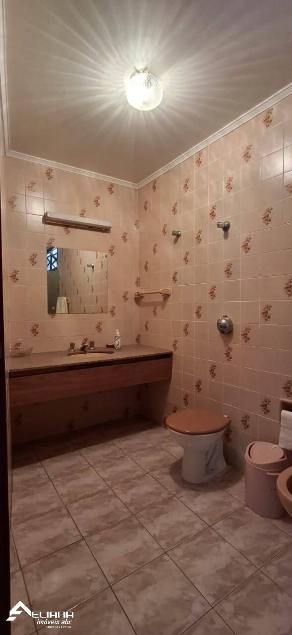 Apartamento à venda com 4 quartos, 140m² - Foto 11
