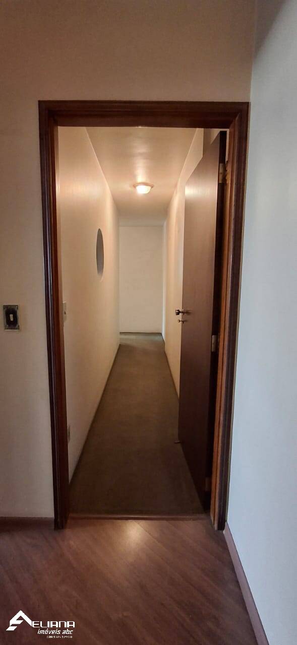 Apartamento à venda com 4 quartos, 140m² - Foto 17