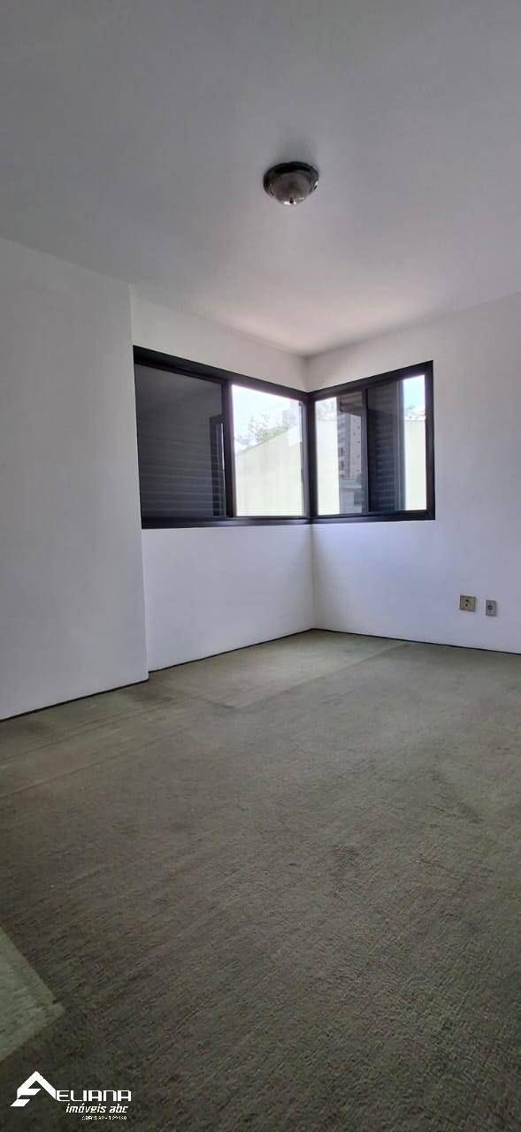 Apartamento à venda com 4 quartos, 140m² - Foto 19