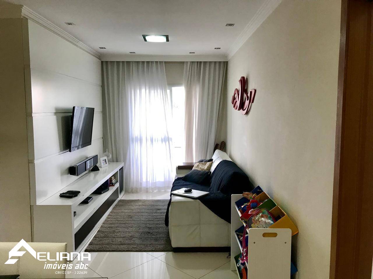 Apartamento à venda com 3 quartos, 83m² - Foto 2