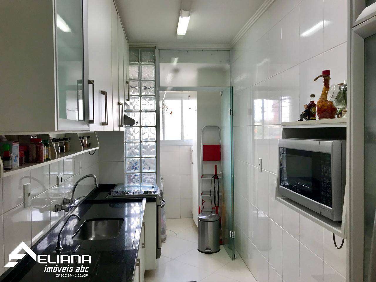 Apartamento à venda com 3 quartos, 83m² - Foto 17