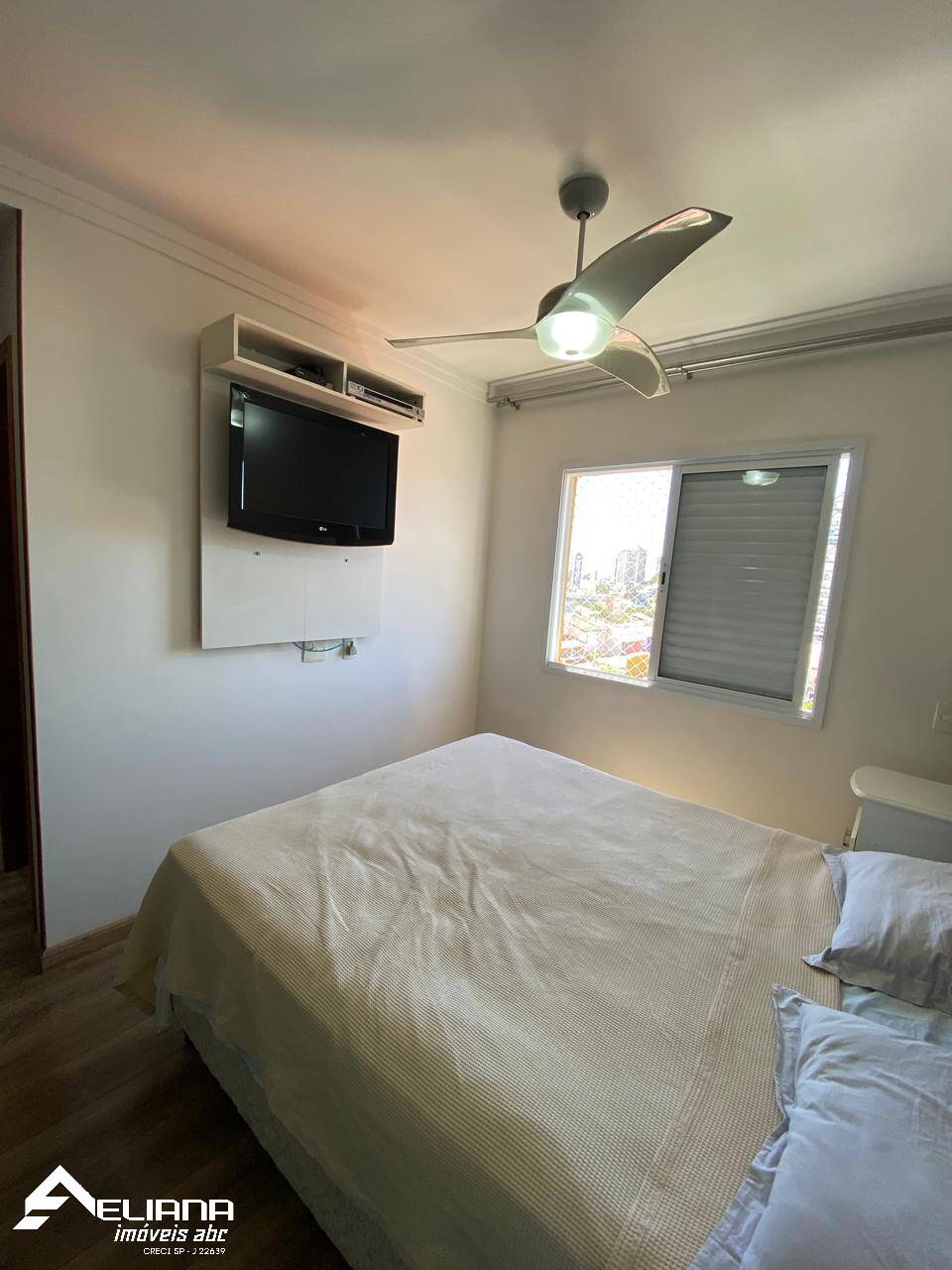Apartamento à venda com 2 quartos, 69m² - Foto 11