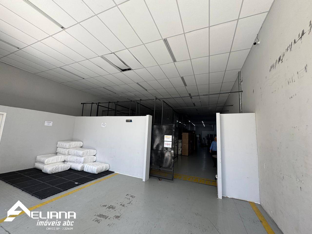 Depósito-Galpão-Armazém para alugar, 500m² - Foto 5