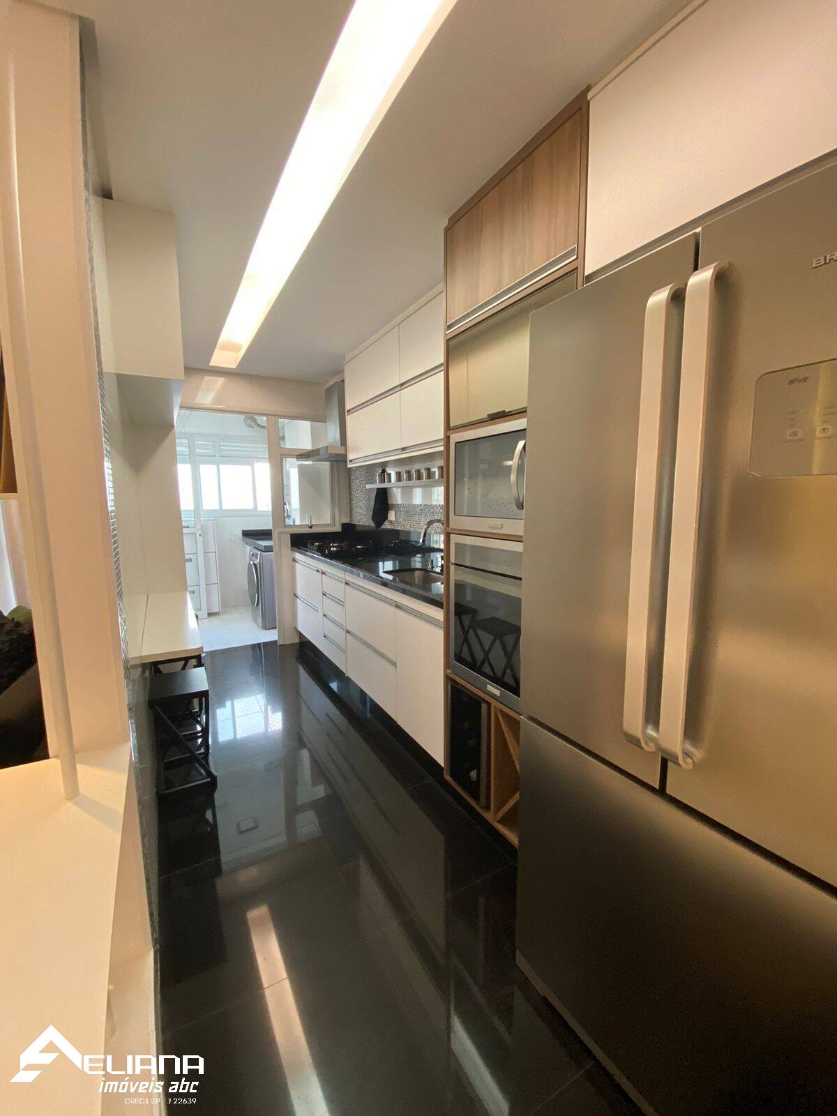 Apartamento à venda com 2 quartos, 73m² - Foto 10