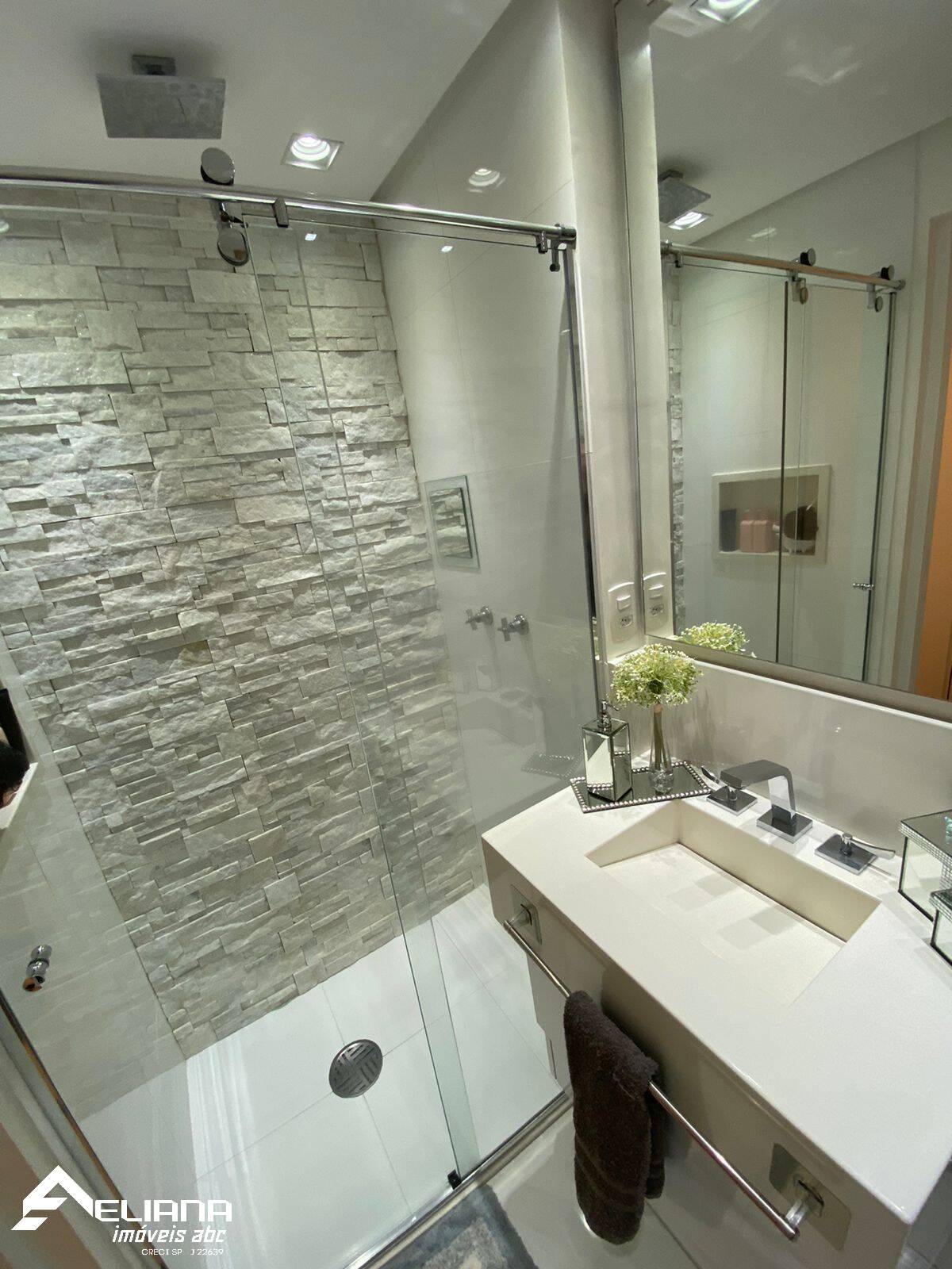 Apartamento à venda com 2 quartos, 73m² - Foto 25