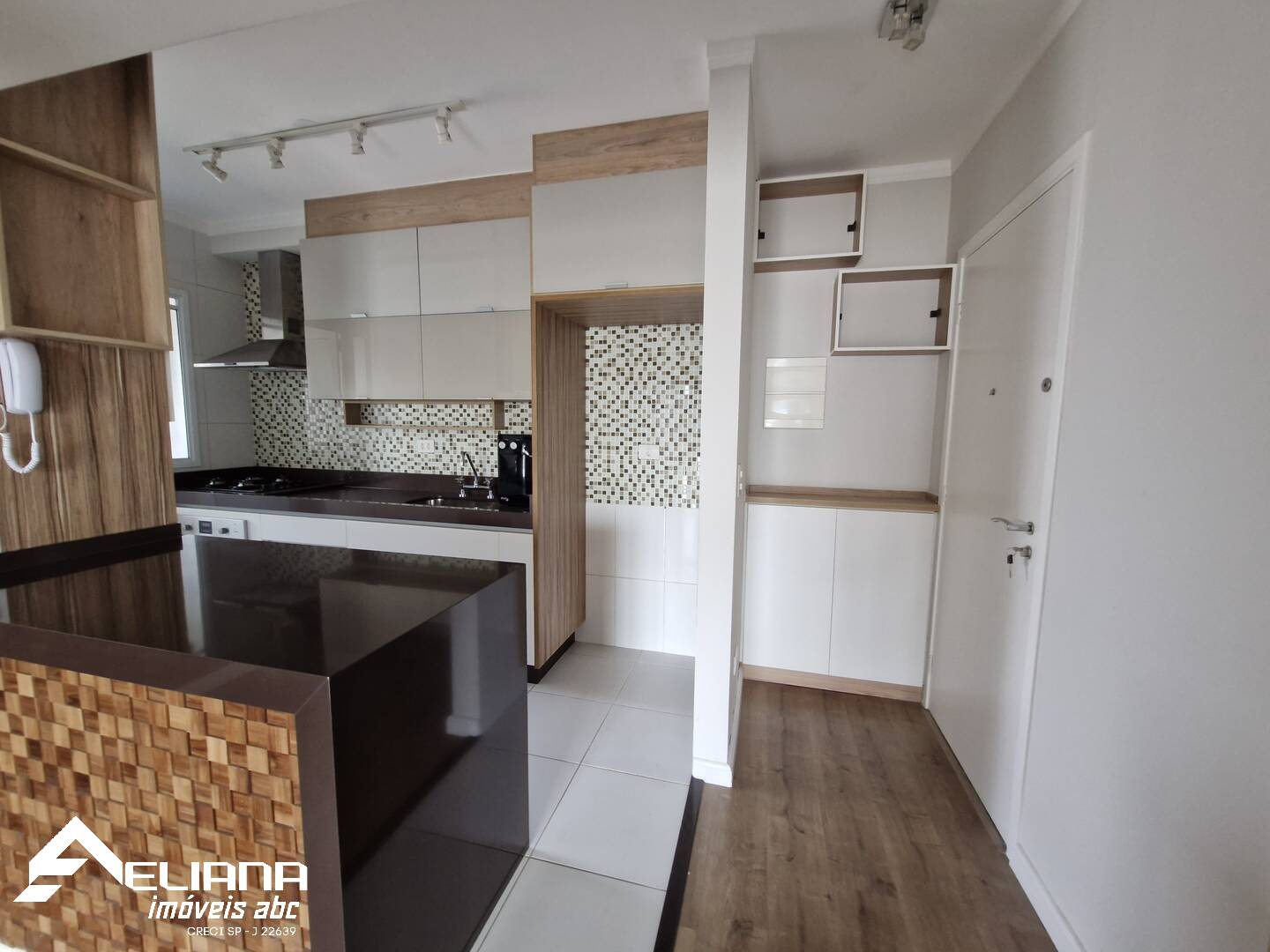 Apartamento à venda com 2 quartos, 66m² - Foto 10