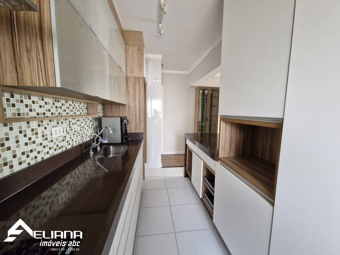 Apartamento à venda com 2 quartos, 66m² - Foto 9