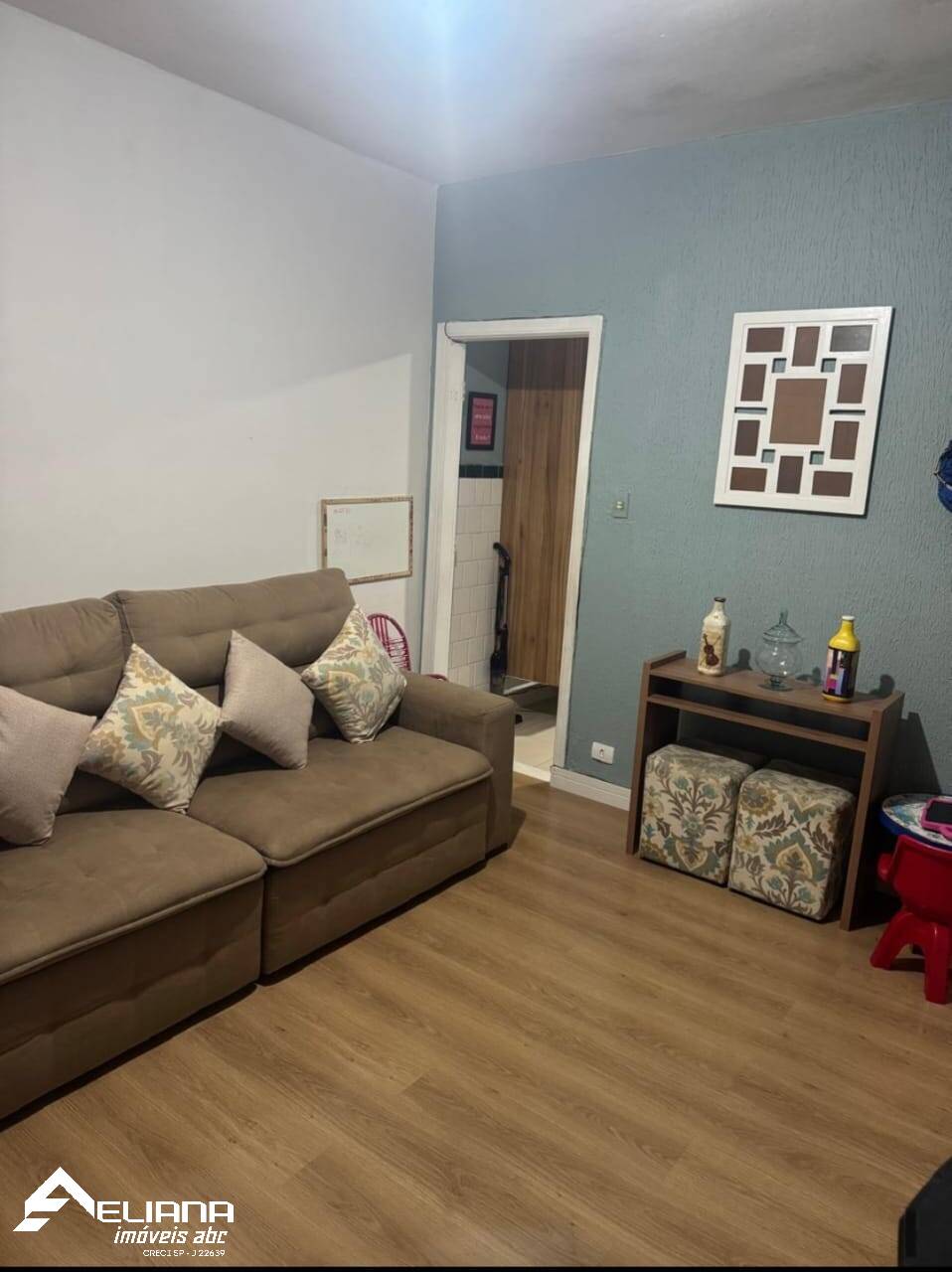Casa à venda com 2 quartos, 114m² - Foto 1