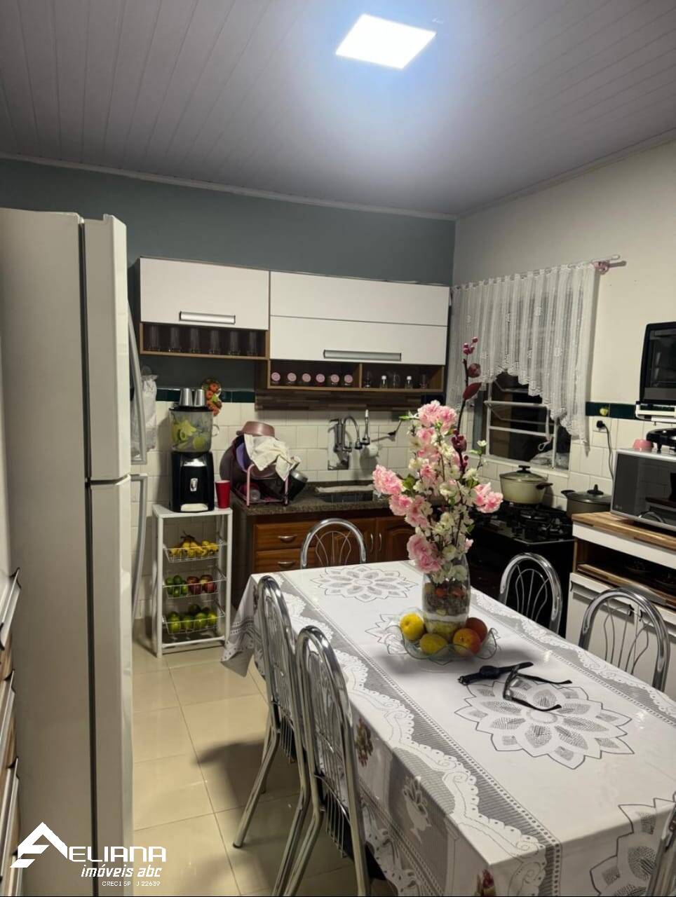 Casa à venda com 2 quartos, 114m² - Foto 4