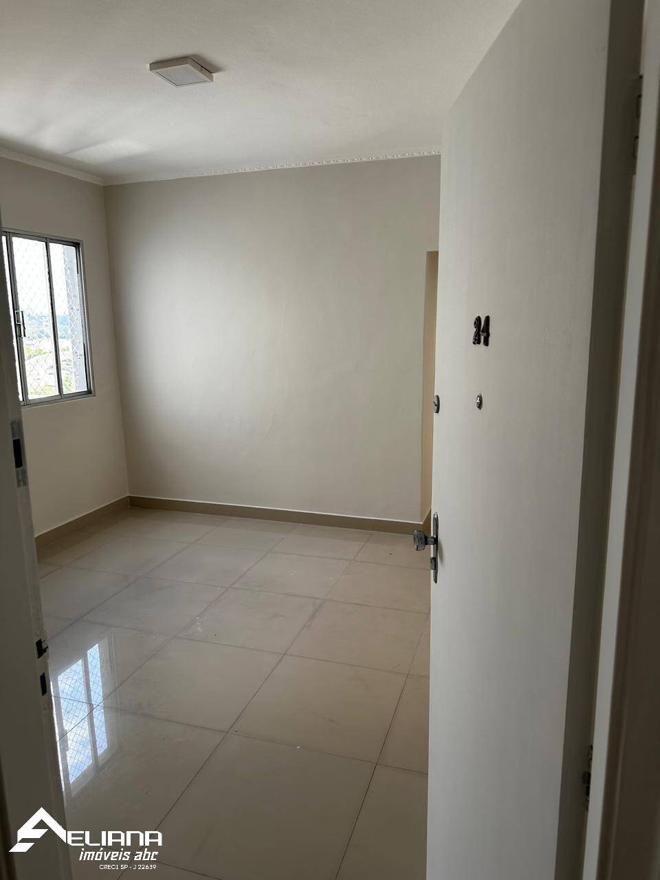 Apartamento à venda com 1 quarto, 43m² - Foto 3