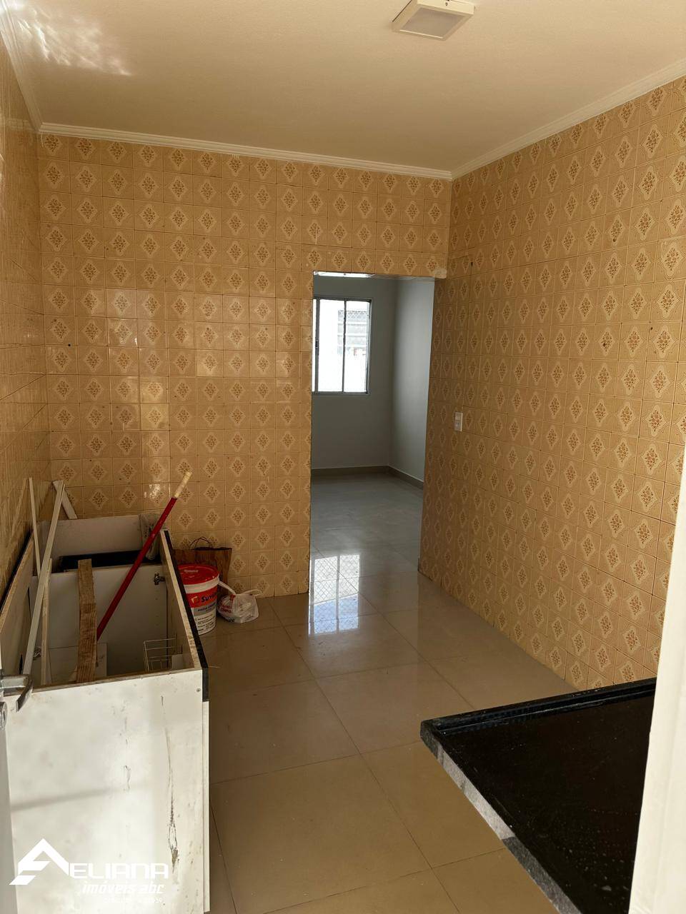 Apartamento à venda com 1 quarto, 43m² - Foto 2