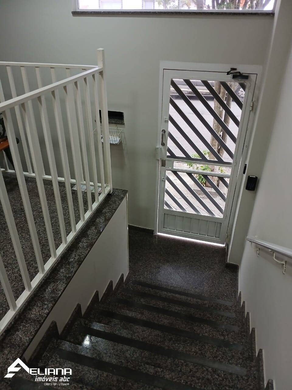 Apartamento à venda com 1 quarto, 47m² - Foto 12