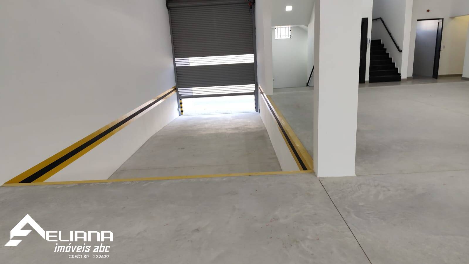 Depósito-Galpão-Armazém para alugar, 558m² - Foto 7