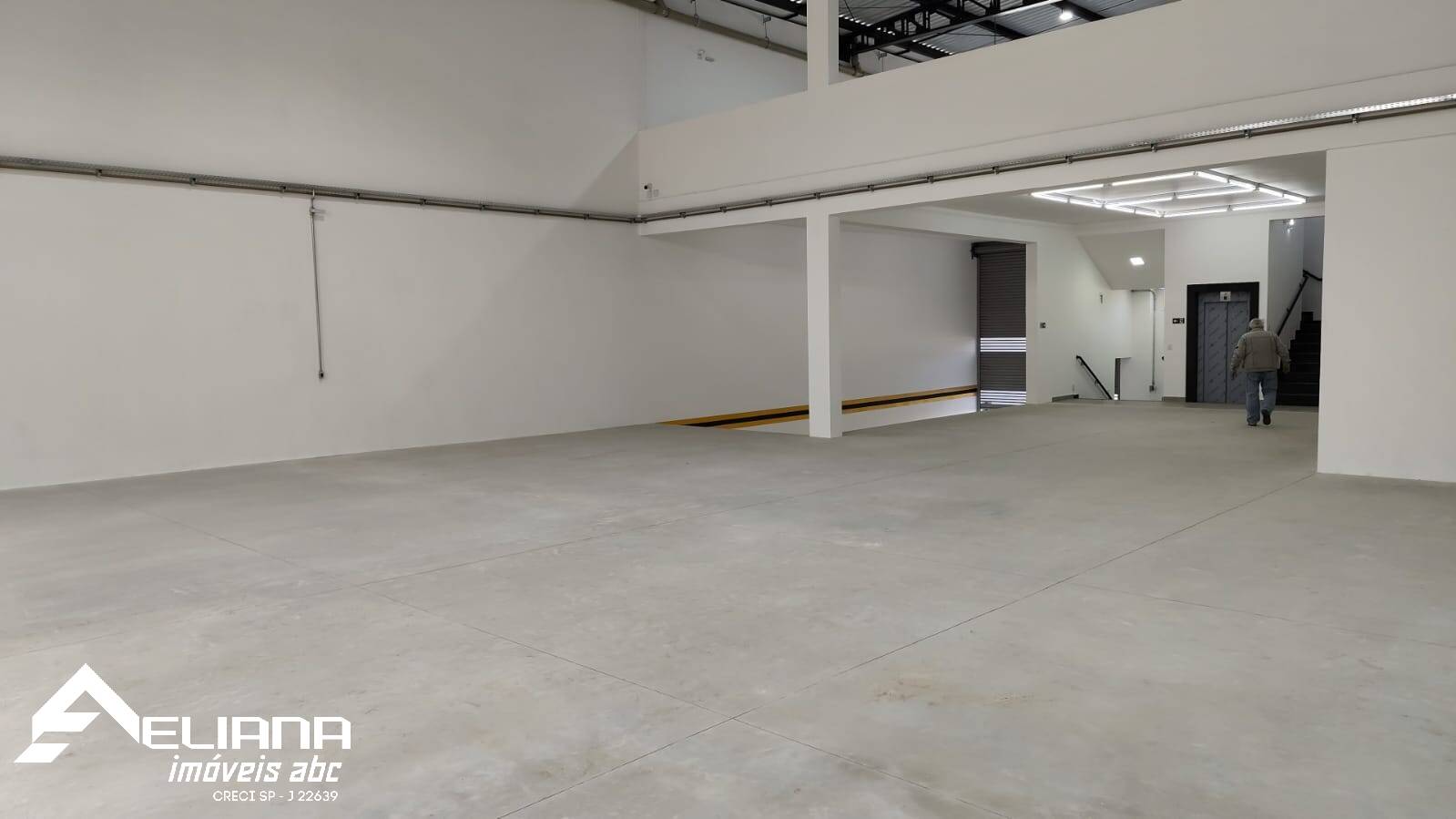 Depósito-Galpão-Armazém para alugar, 558m² - Foto 8