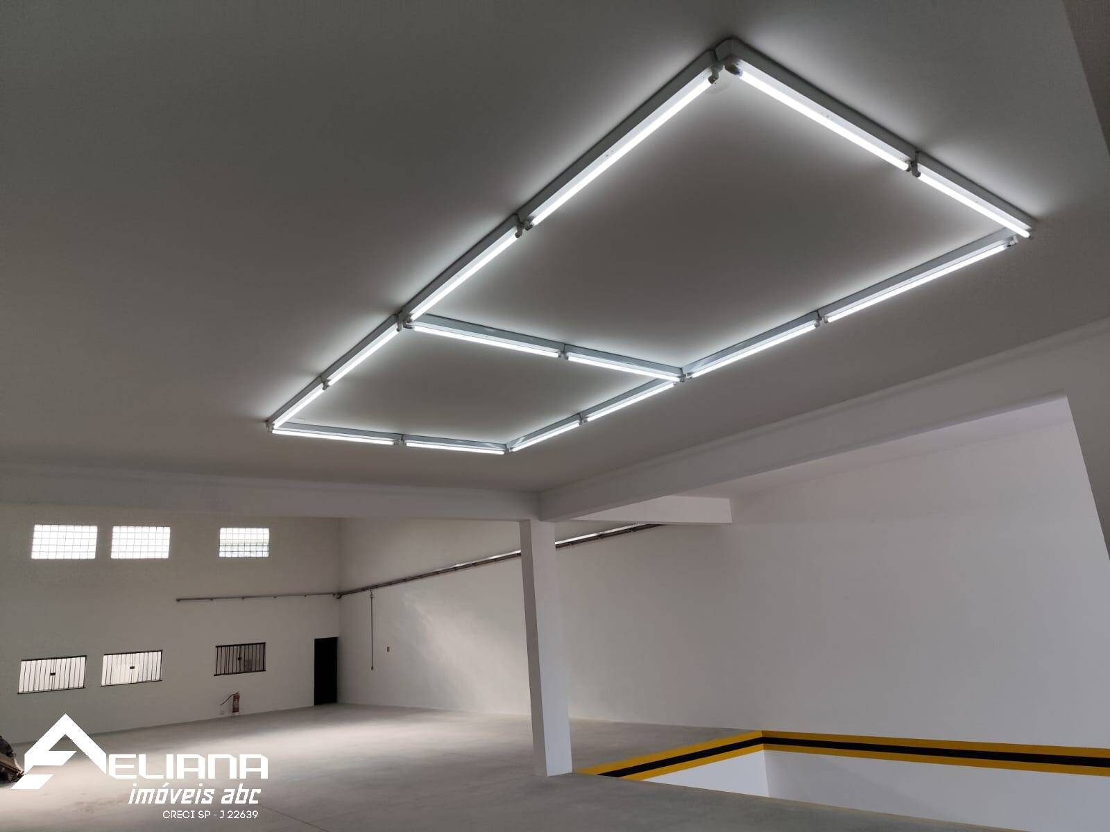 Depósito-Galpão-Armazém para alugar, 558m² - Foto 12