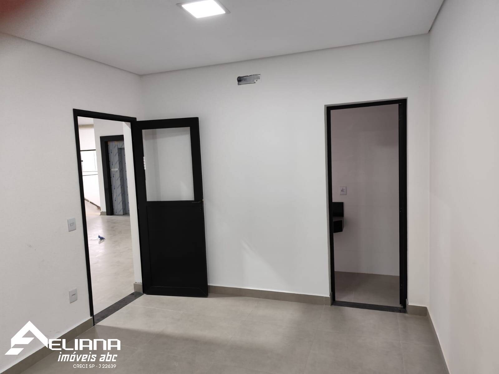 Depósito-Galpão-Armazém para alugar, 558m² - Foto 19