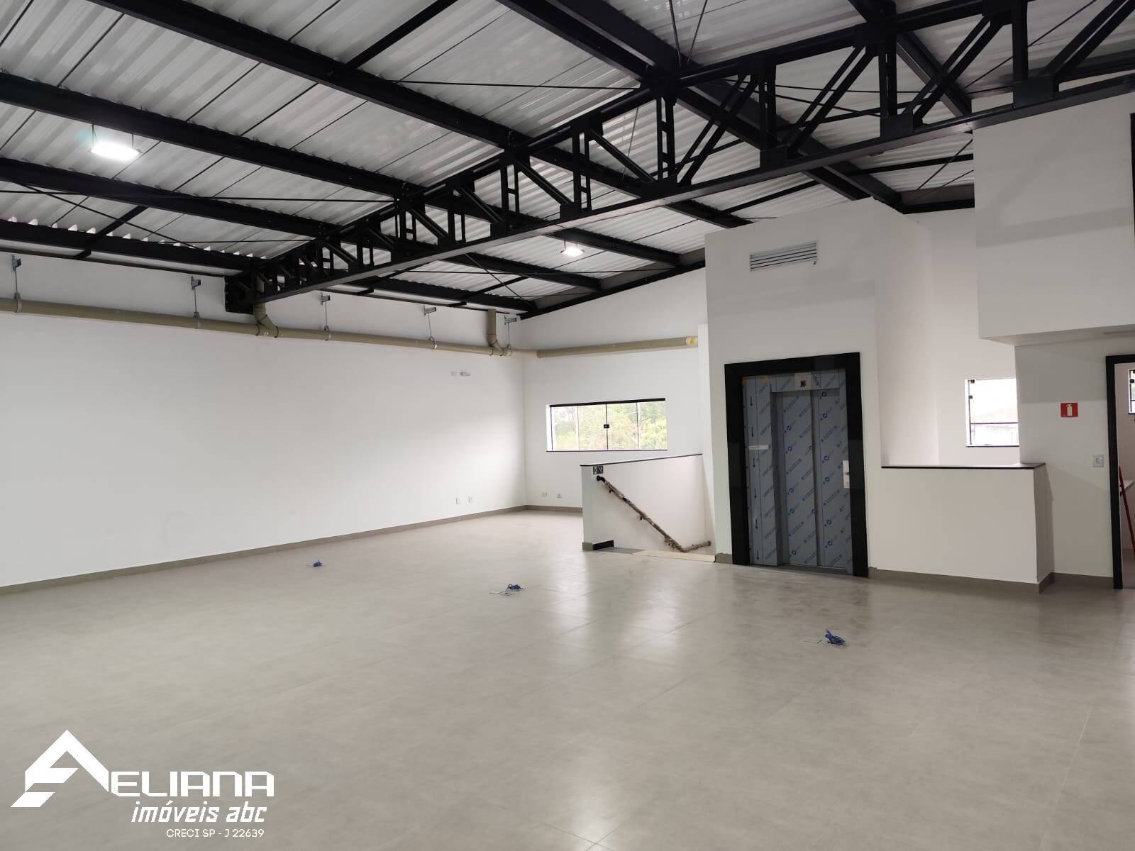 Depósito-Galpão-Armazém para alugar, 558m² - Foto 24