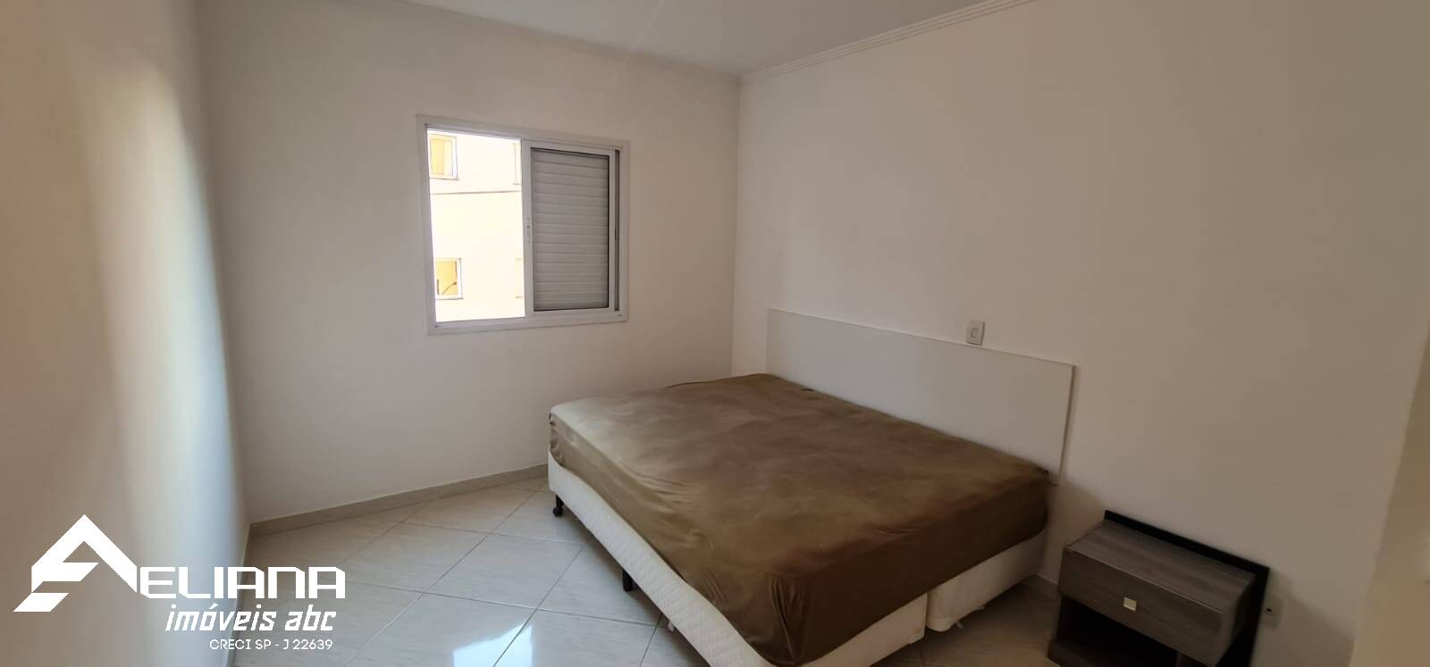 Apartamento à venda com 2 quartos, 70m² - Foto 11