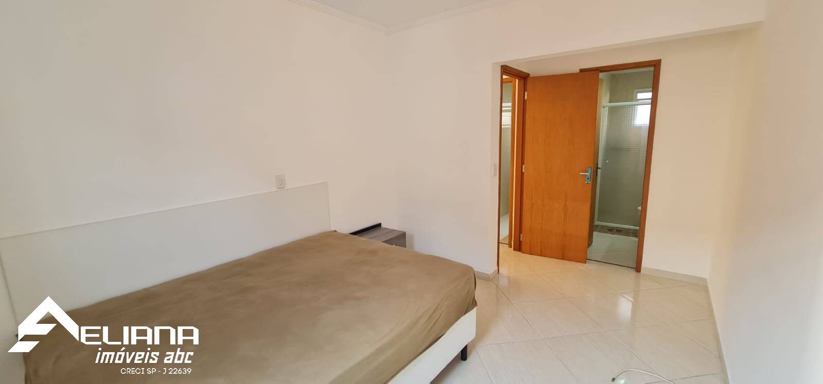 Apartamento à venda com 2 quartos, 70m² - Foto 12