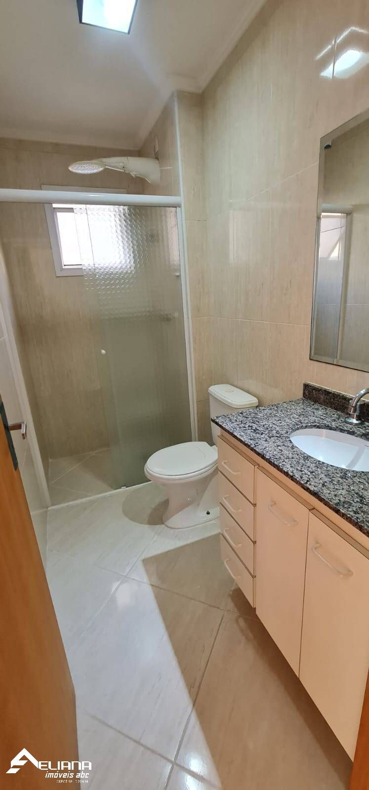 Apartamento à venda com 2 quartos, 70m² - Foto 19