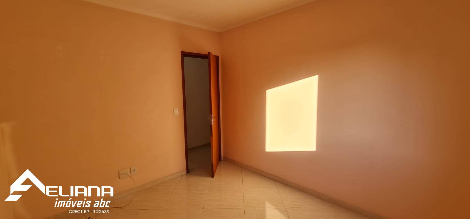 Apartamento à venda com 2 quartos, 70m² - Foto 17