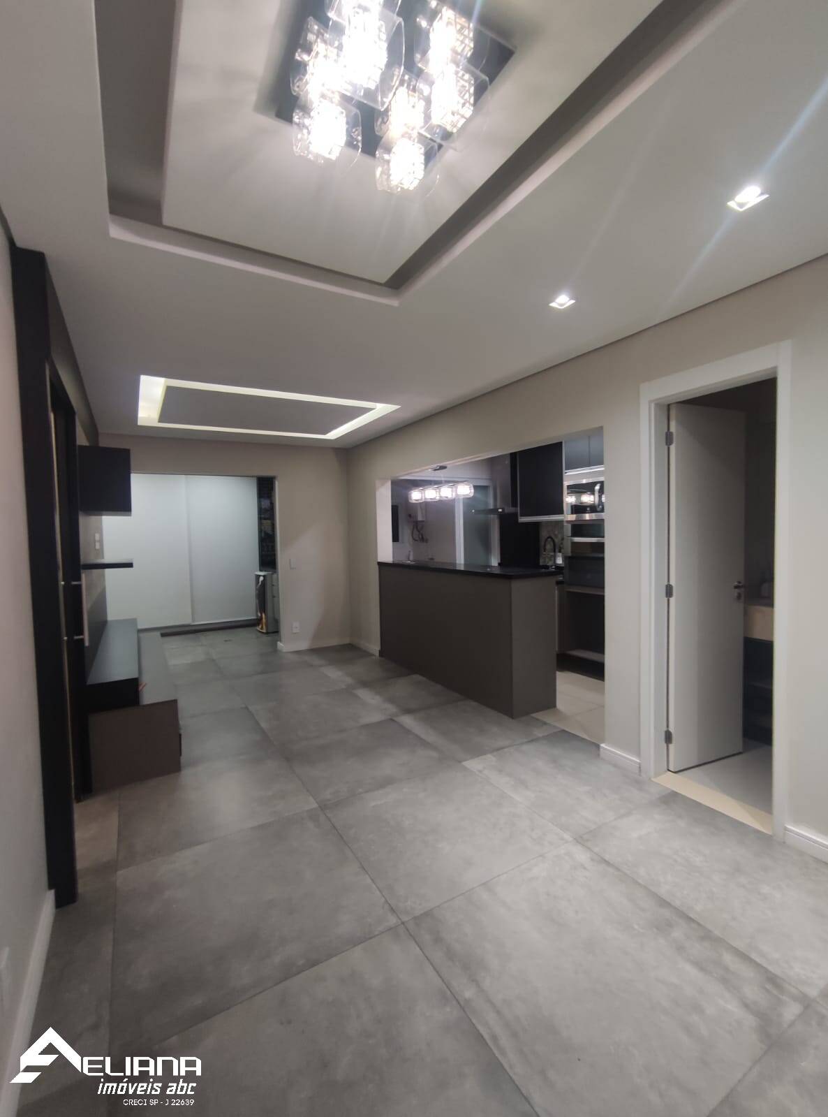 Apartamento à venda com 2 quartos, 90m² - Foto 1