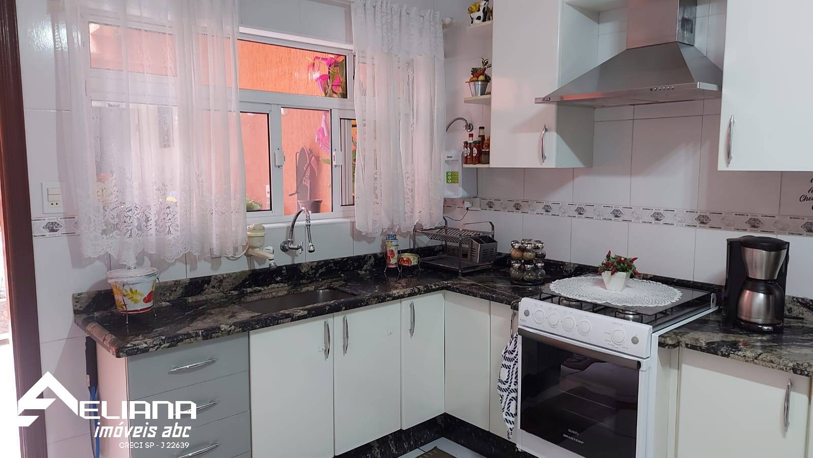 Sobrado à venda com 3 quartos, 151m² - Foto 2