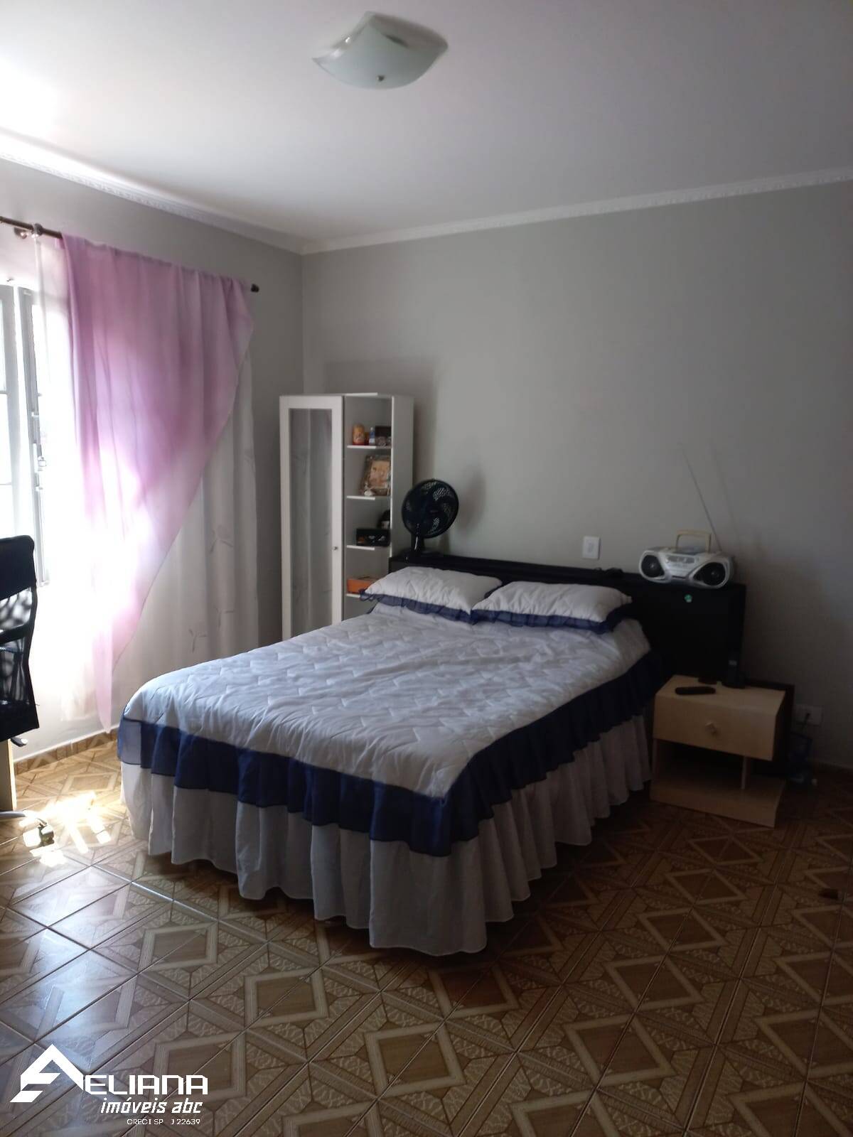 Casa à venda com 2 quartos, 170m² - Foto 12