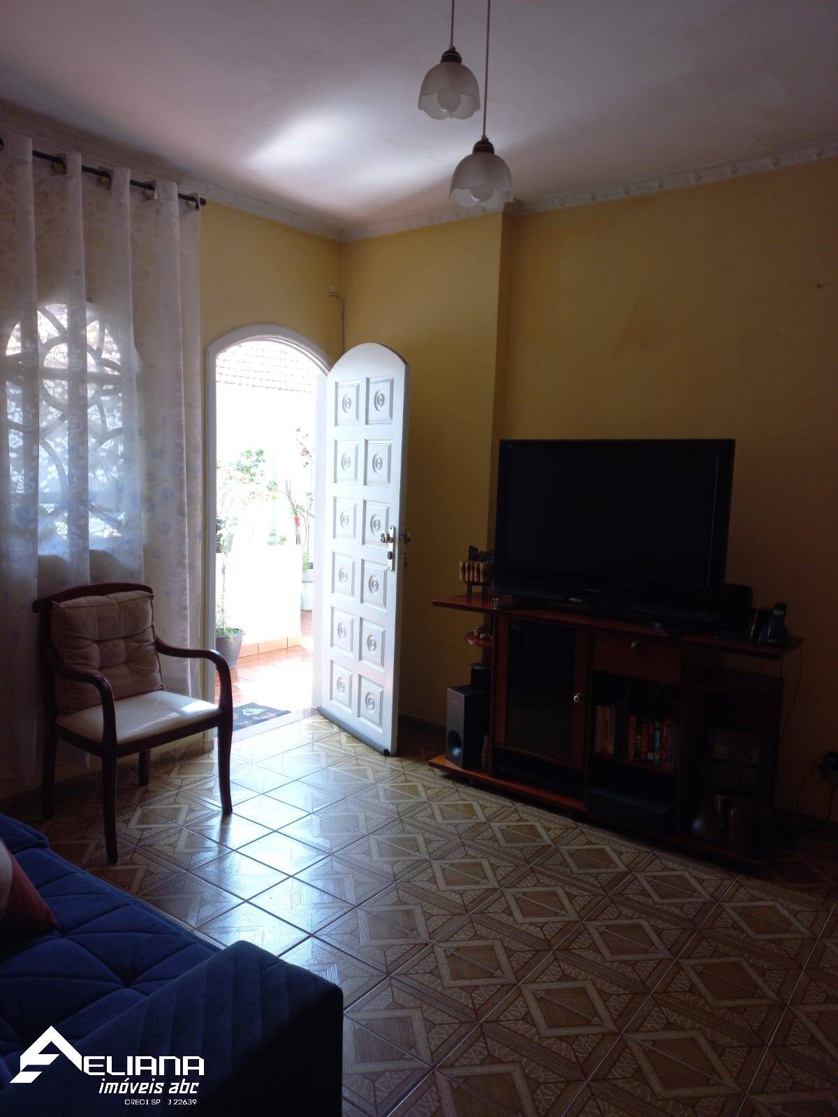 Casa à venda com 2 quartos, 170m² - Foto 5