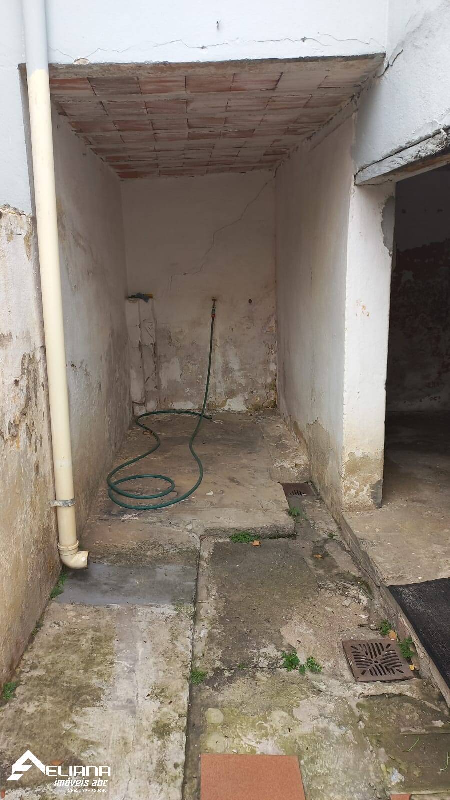 Casa à venda com 2 quartos, 170m² - Foto 23