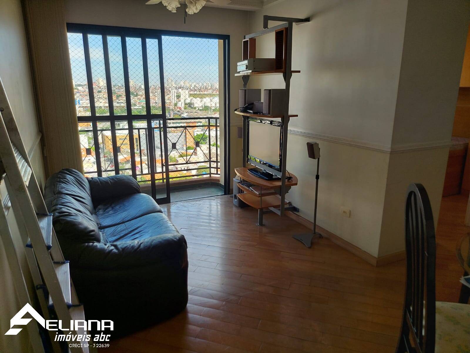 Apartamento à venda com 2 quartos, 62m² - Foto 1