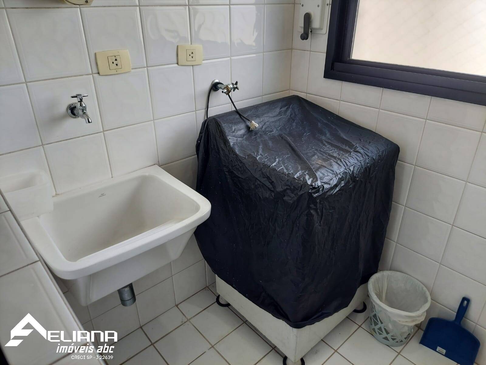 Apartamento à venda com 2 quartos, 62m² - Foto 11