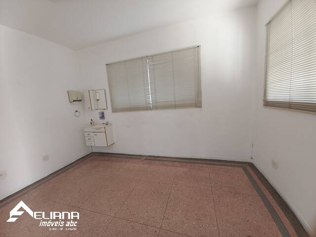 Sobrado para alugar com 6 quartos, 350m² - Foto 22