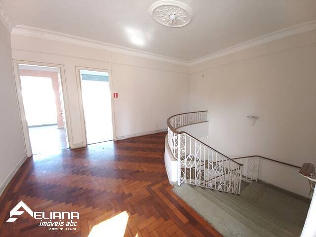 Sobrado para alugar com 6 quartos, 350m² - Foto 26