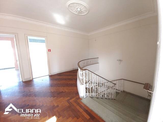 Sobrado para alugar com 6 quartos, 350m² - Foto 28