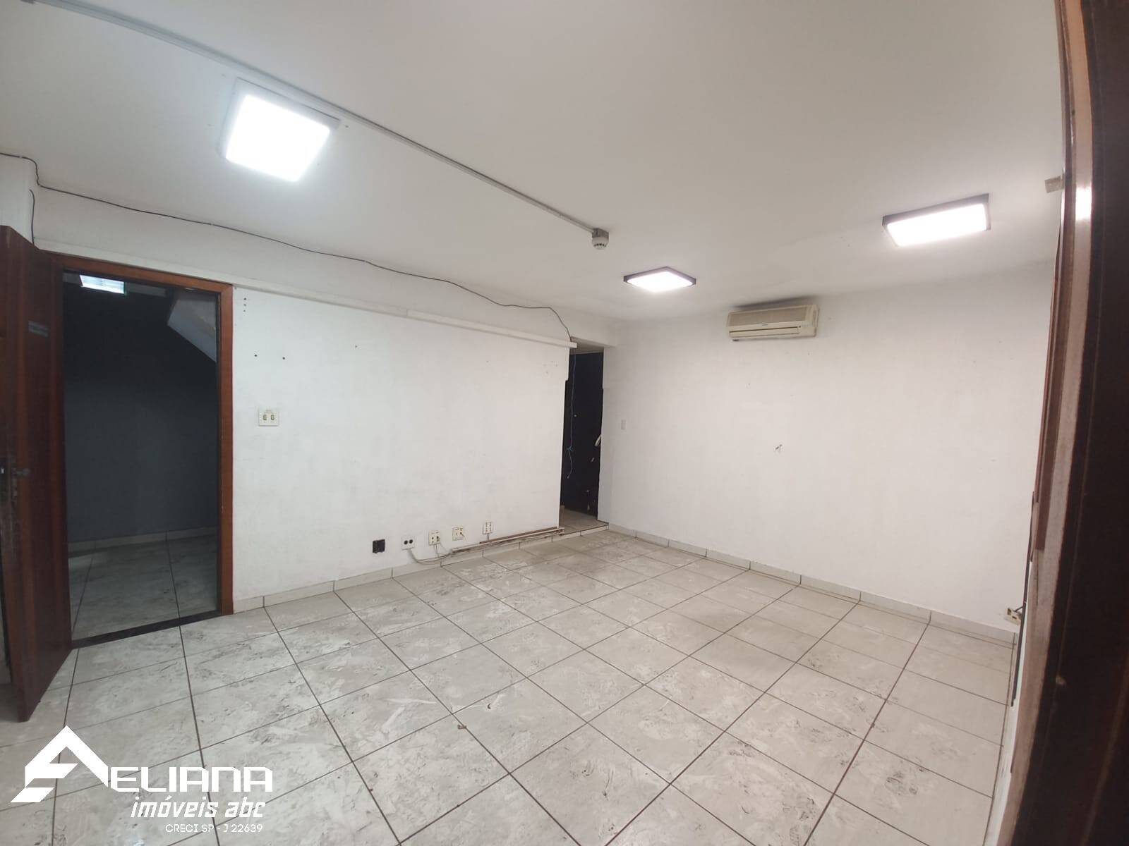 Depósito-Galpão-Armazém à venda e aluguel, 850m² - Foto 12