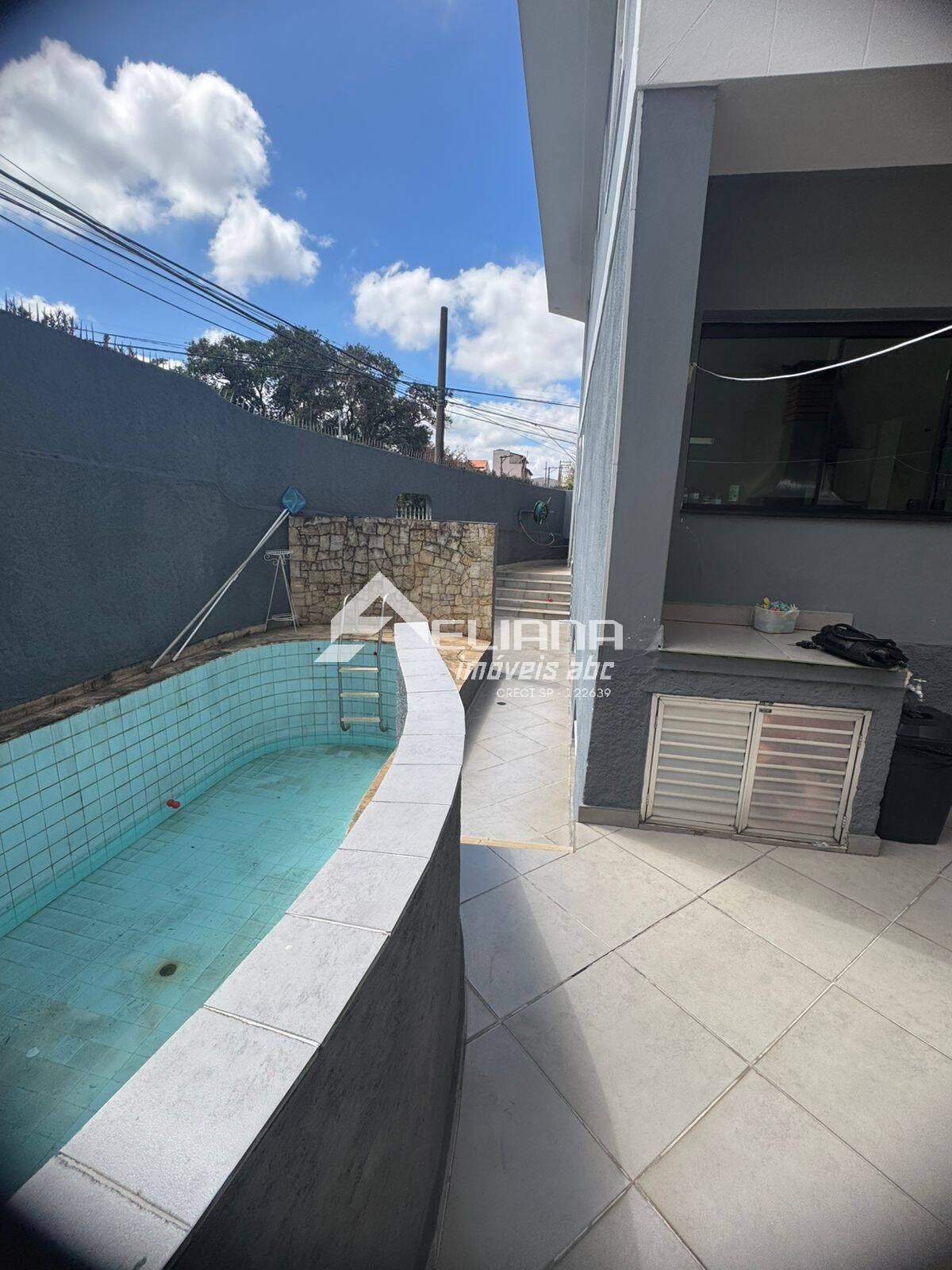 Sobrado, 3 quartos, 235 m² - Foto 1