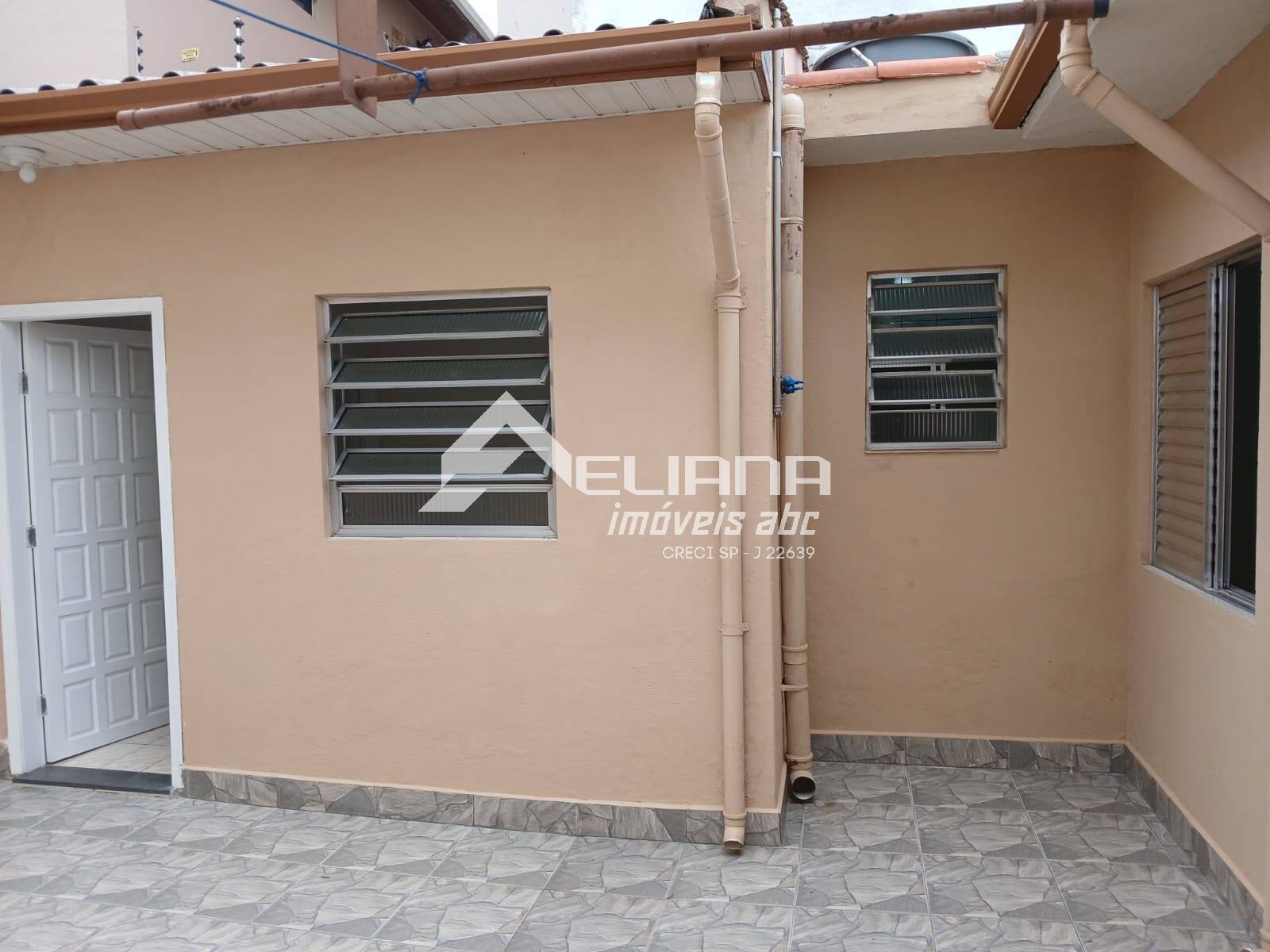 Casa, 2 quartos, 70 m² - Foto 2